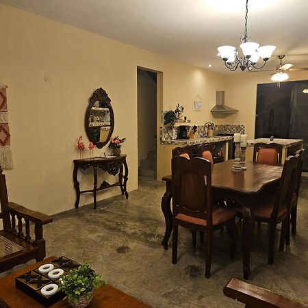 梅里达Casa Flamingos Altabi别墅 外观 照片